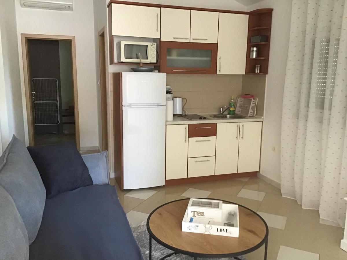 Apartmani Ruzmarin Vir Kültér fotó